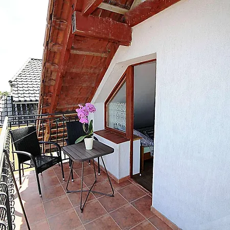 Renatka Przy Plazy Apartment Uniescie Exterior photo
