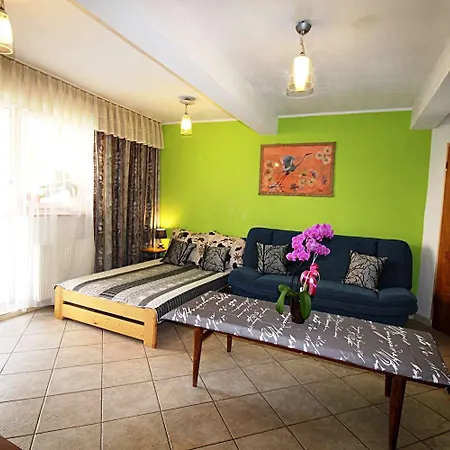 Renatka Przy Plazy Apartment Uniescie Exterior photo