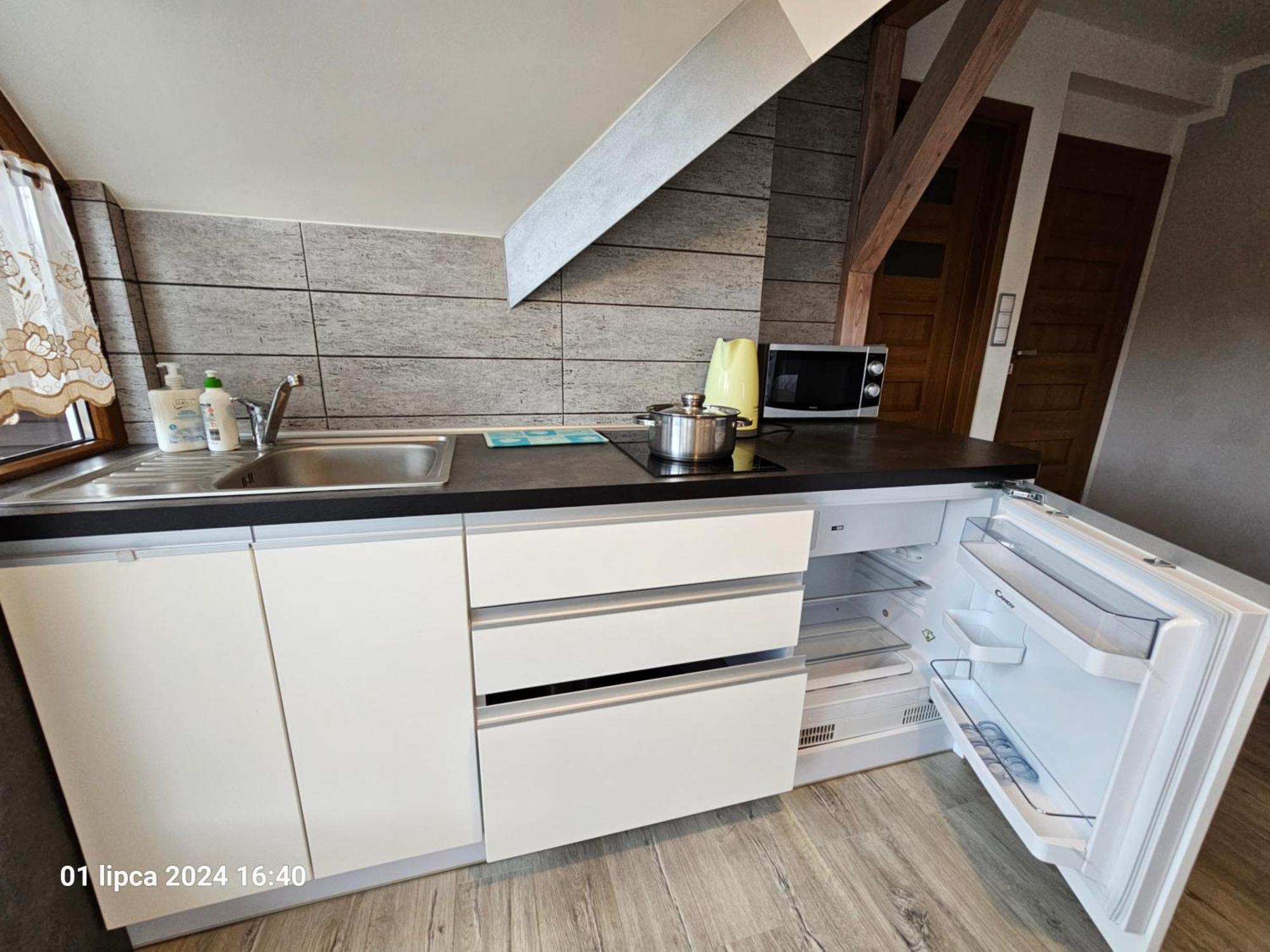 Renatka Przy Plazy Apartment